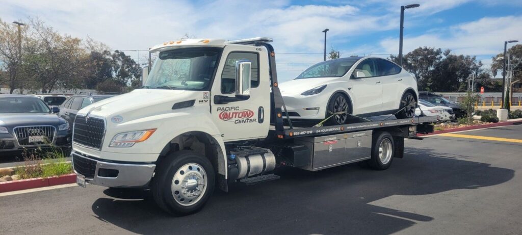 towing company near Poway Road