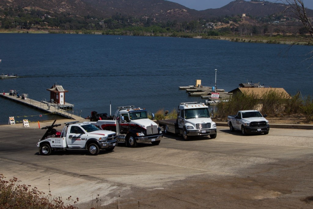 Nearby-towing-company
